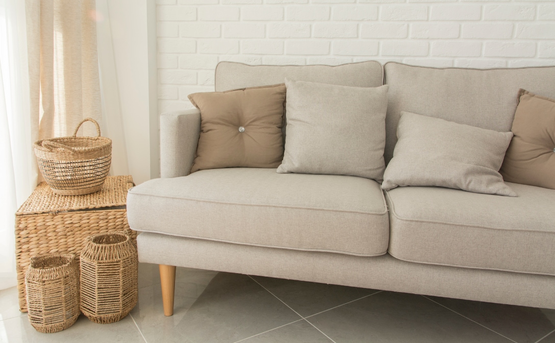 Sofapflege-Couch-Pflege-Tipps-1088x672